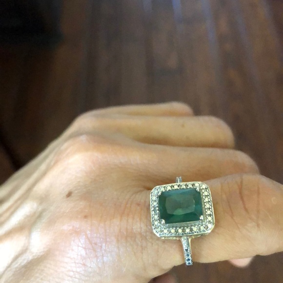 Ring - Picture 2 of 2